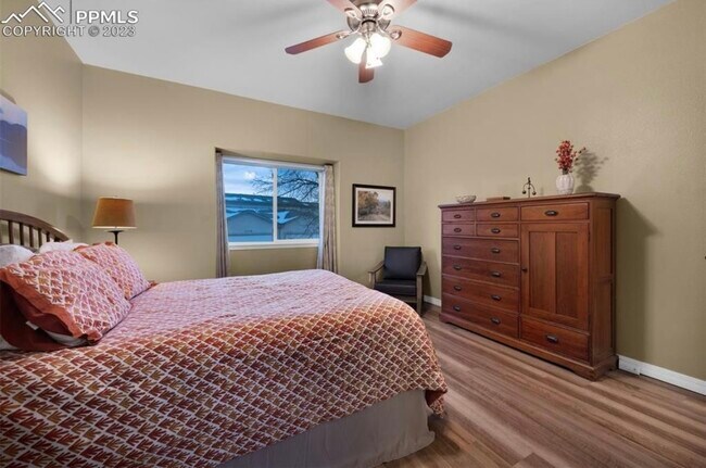 Primary bedroom - 2173 Alpine Shadows Vw