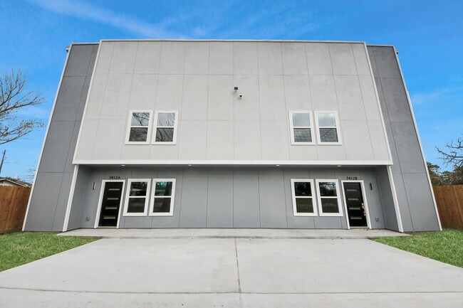 Building Photo - 7412 Carver Rd