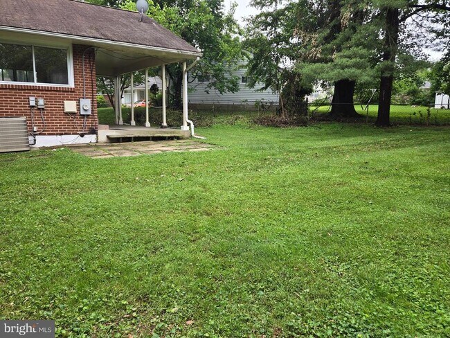 Building Photo - 13118 Vandalia Ct