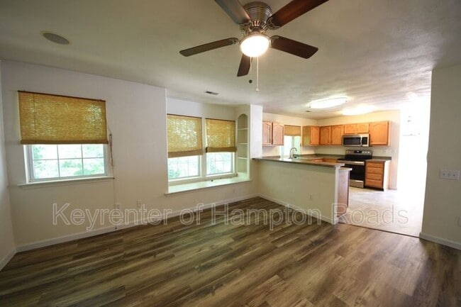Building Photo - 1109 Lady Ashley Dr