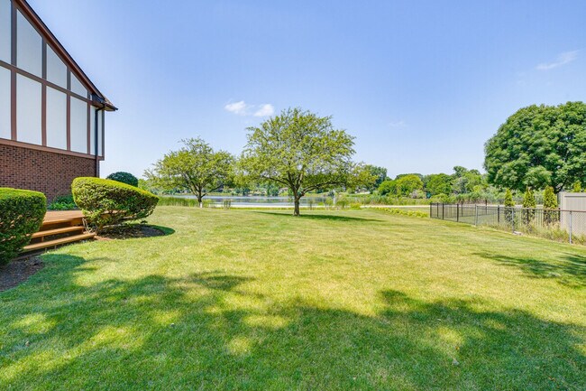 Building Photo - 408 Owen Ct