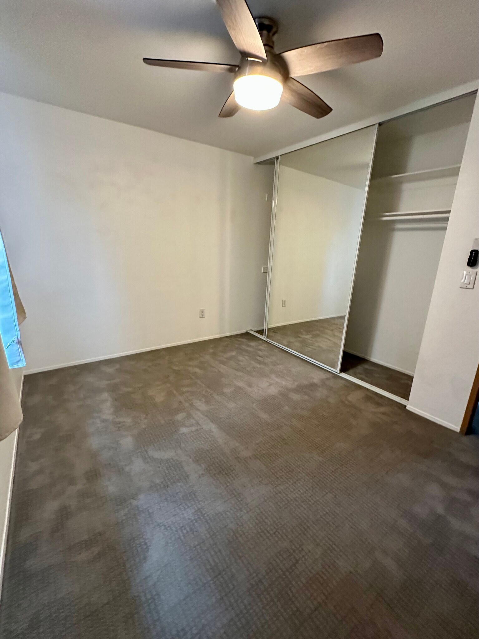 Building Photo - 418 Shirley Dr