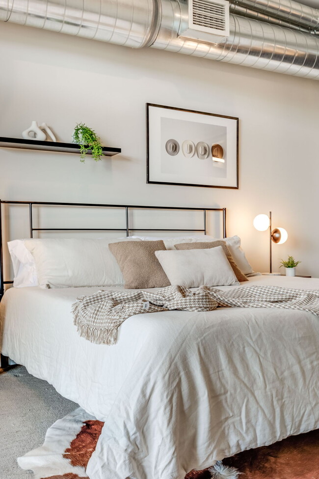 Building Photo - 3198 Blake St