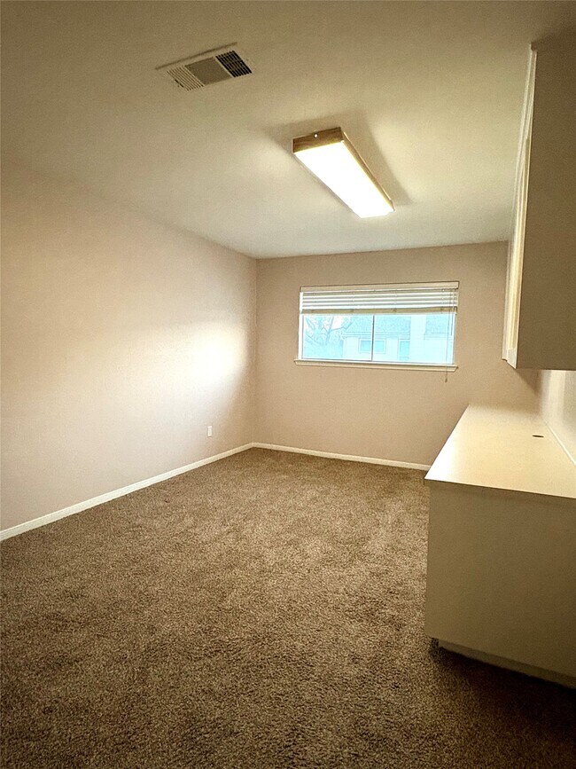 Building Photo - 14213 Lost Meadow Ln