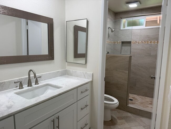 Building Photo - 6254 E Twin Peak Cir
