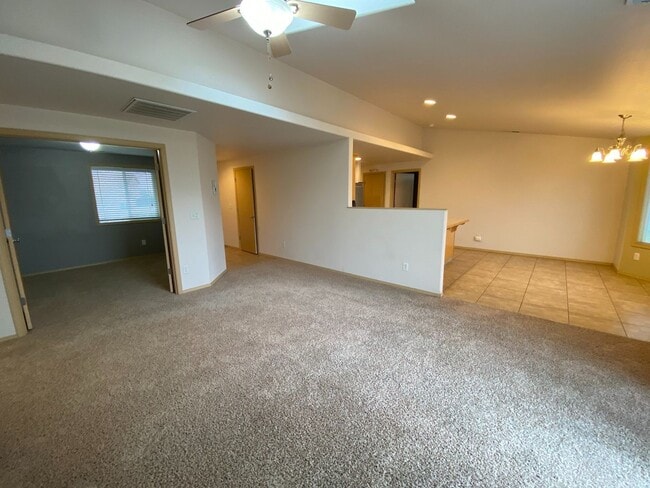 Building Photo - 5822 Austin Ct
