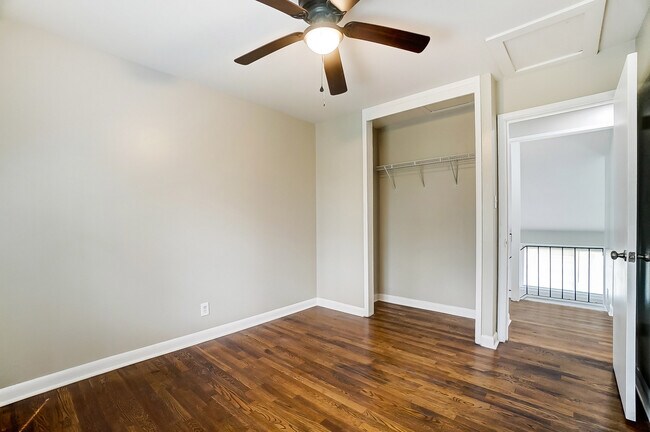 Building Photo - 717 Forest Dr
