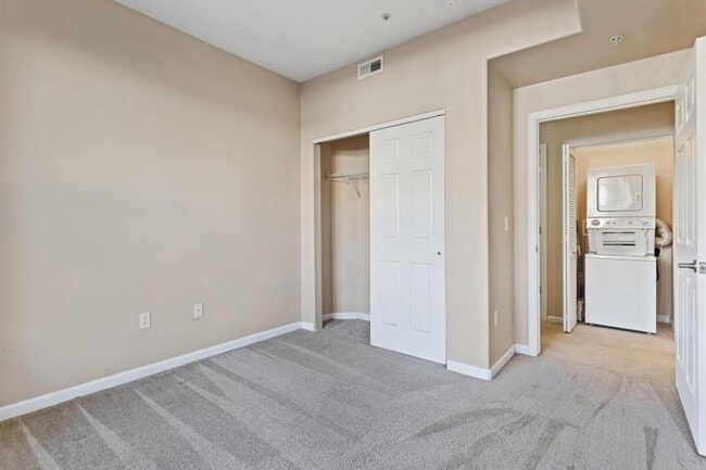 Building Photo - 605 Cougar Bluff Point