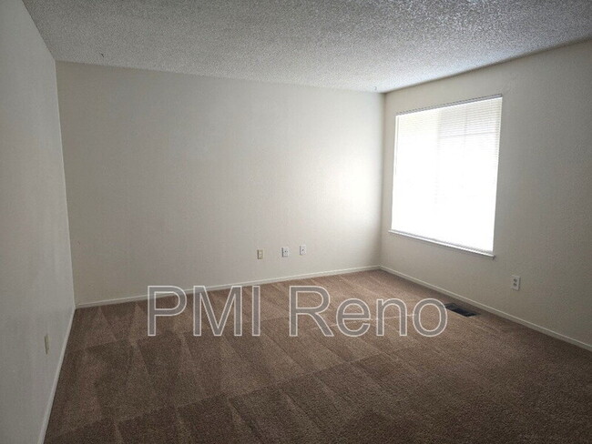 Building Photo - 6745 Peppermint Dr