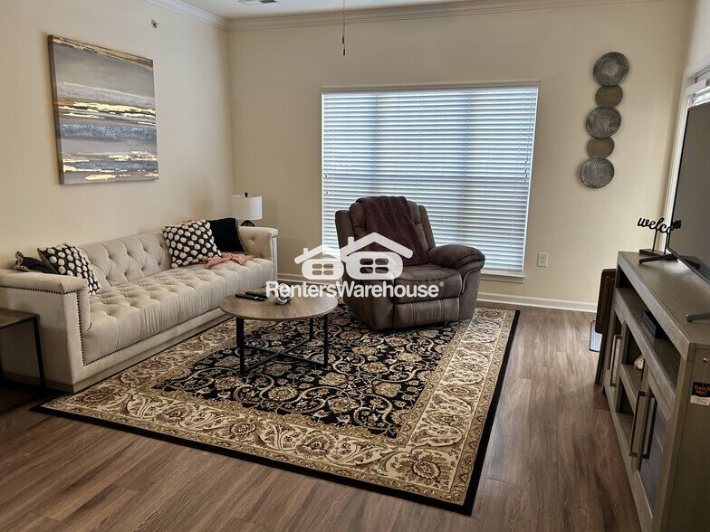 Building Photo - 1241 Strassner Dr