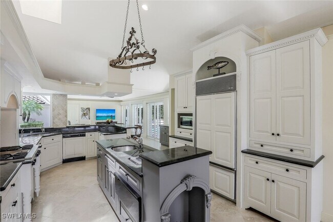 Building Photo - 655 Galleon Dr