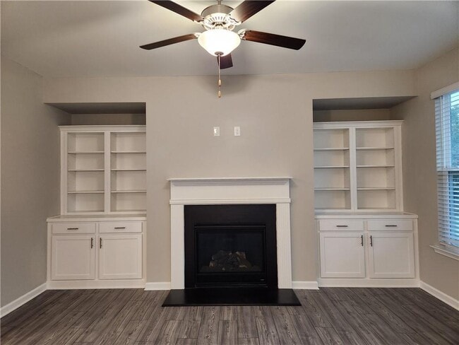 Building Photo - 3417 Park Pointe Cir