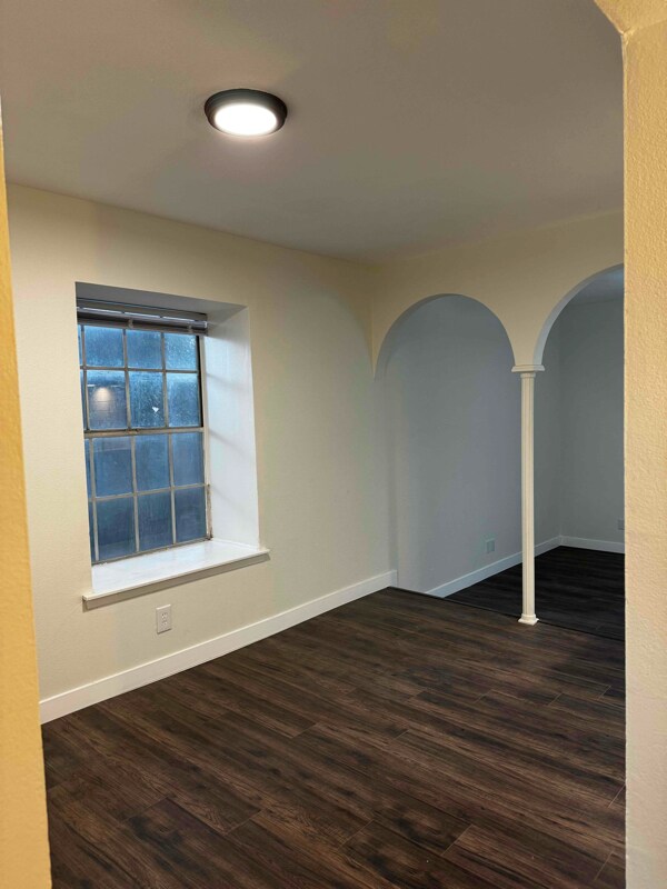 Building Photo - 170 De Chantle Rd