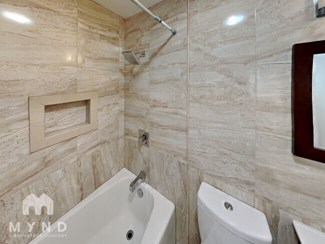 Building Photo - 990 Tera Ct