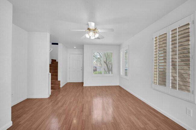 Building Photo - 2446 El Valle St