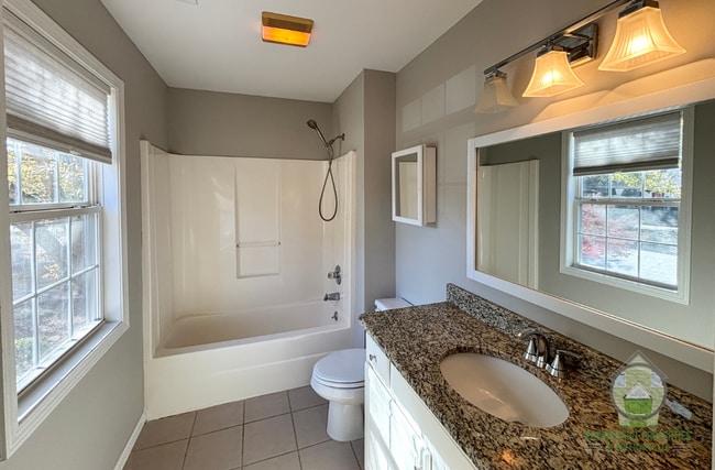 Building Photo - 203 Ridgecrest Dr