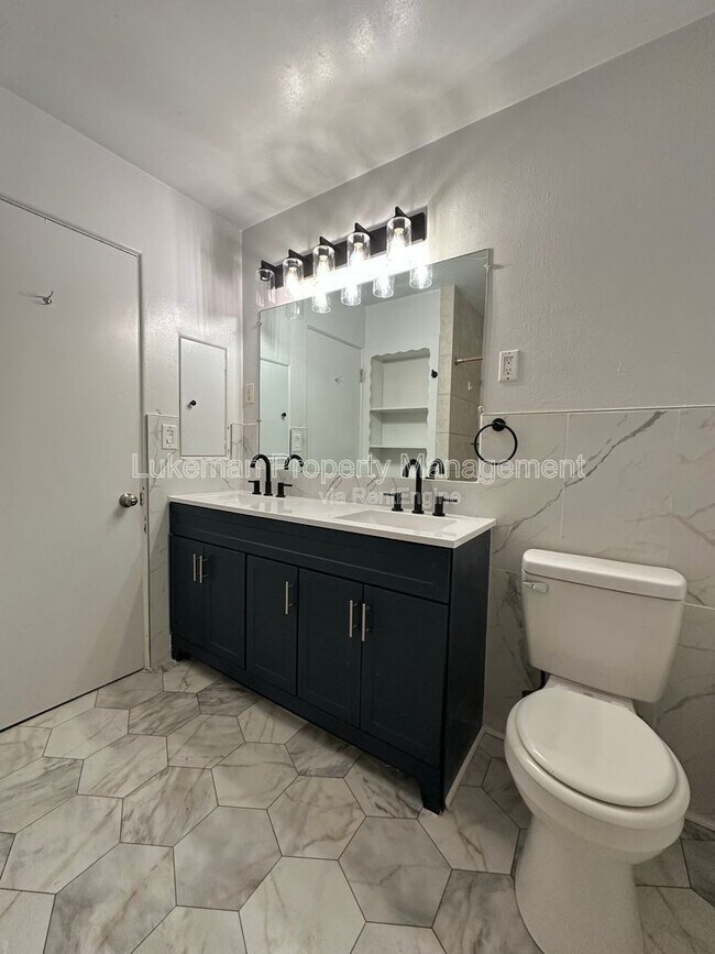 Building Photo - 3009 W Michigan Ave