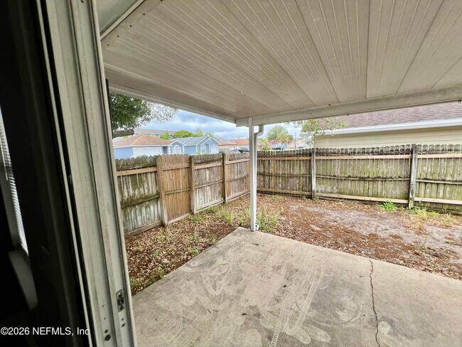 Building Photo - 8778 Buzz Ct