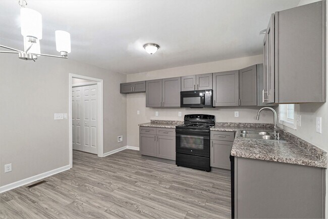 Building Photo - Newly Built 3BR/2.5BA Townhome in Lithonia!