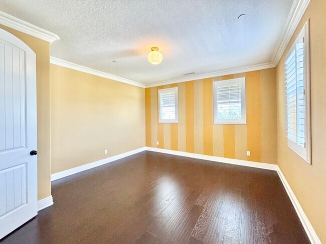 Building Photo - Boat Dock Home | Gated Community | Oxnard ...