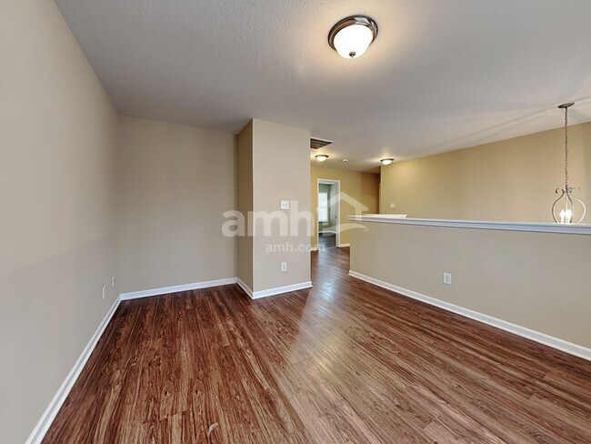 Building Photo - 2439 Fiddlers Glenn Dr