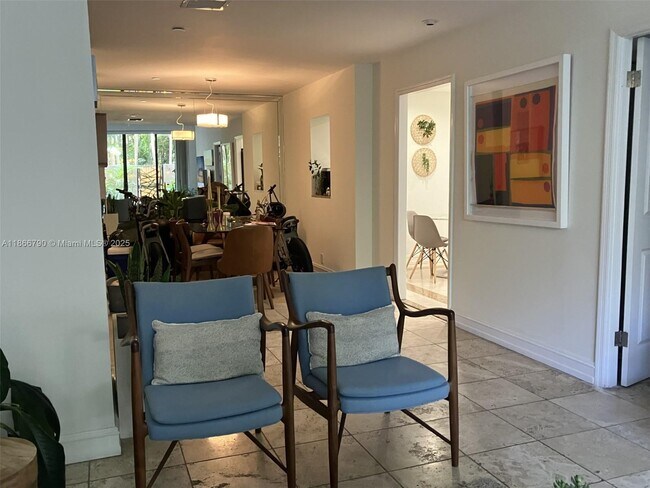 Building Photo - 151 Crandon Blvd