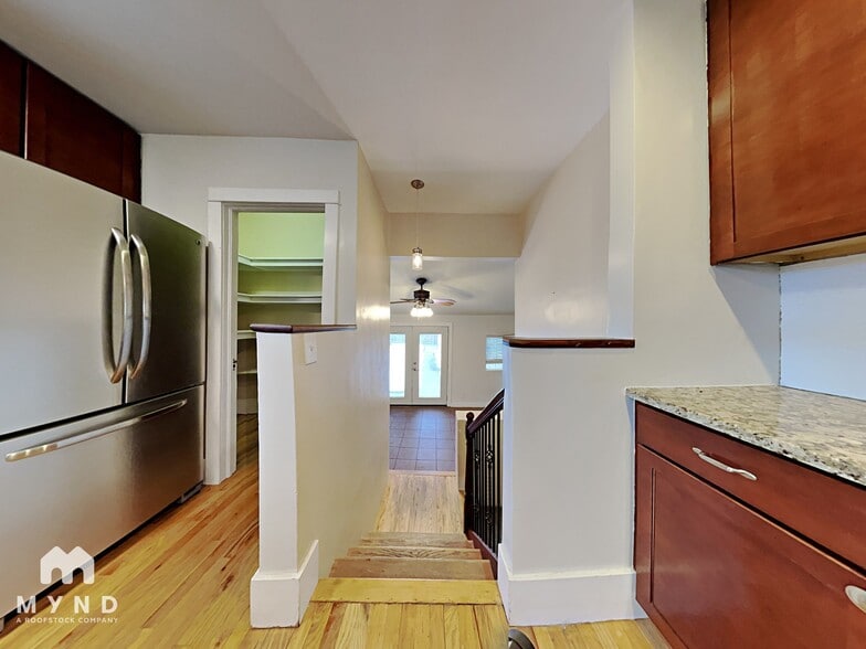 Building Photo - 4465 Meade St