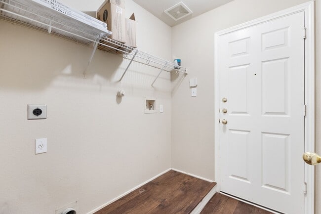 Building Photo - 1318 Coronado Blvd