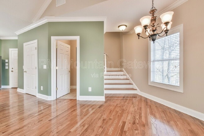 Building Photo - 894 Oak Pointe Dr