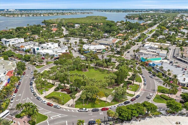 Building Photo - 618 Bayport Wy