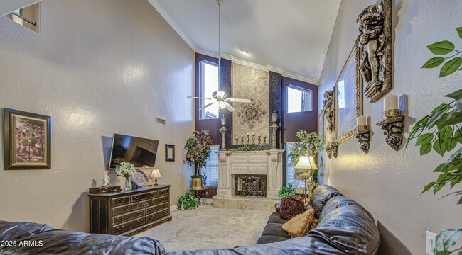 Building Photo - 2201 E Tahitian Way