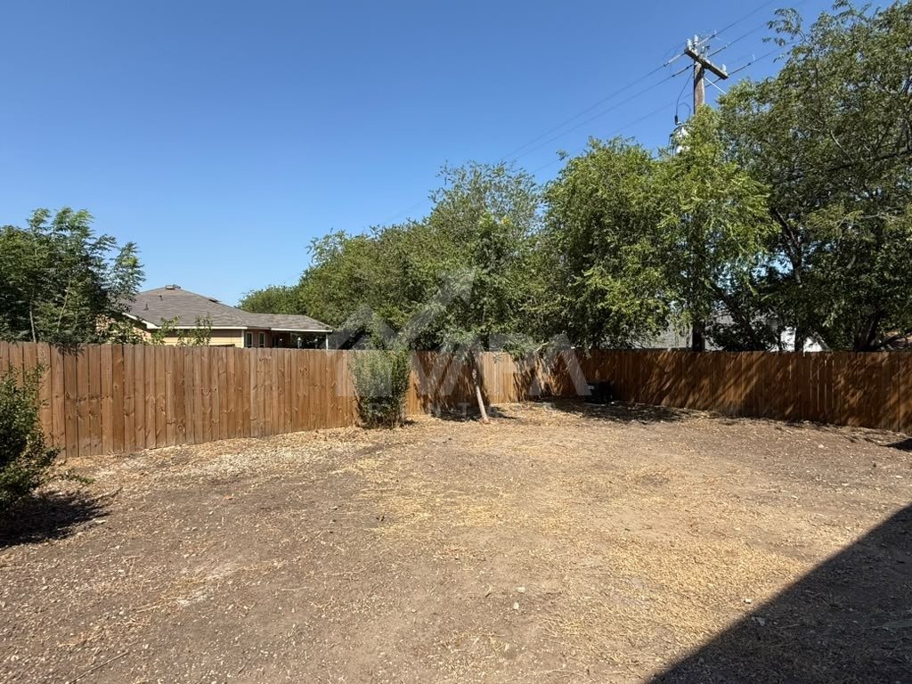 Building Photo - 2731 Candle Ridge Dr