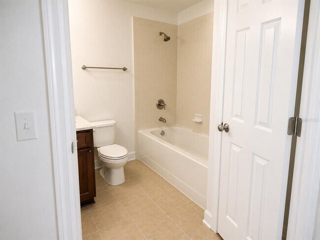 Building Photo - 1218 Bermuda Lakes Ln