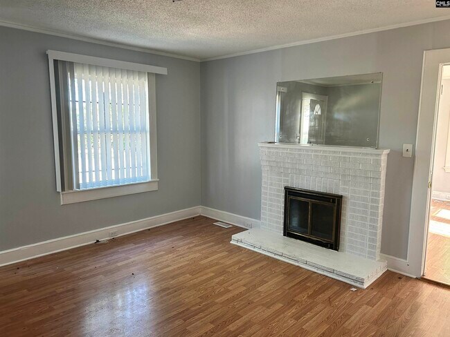 Building Photo - 804 Columbia College Dr