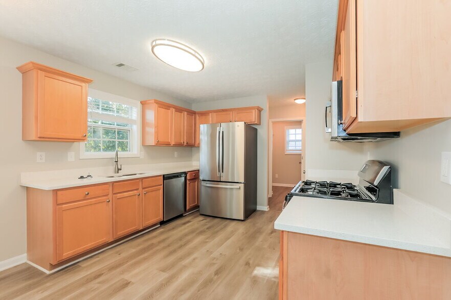 Building Photo - 3511 Kittery Dr SW