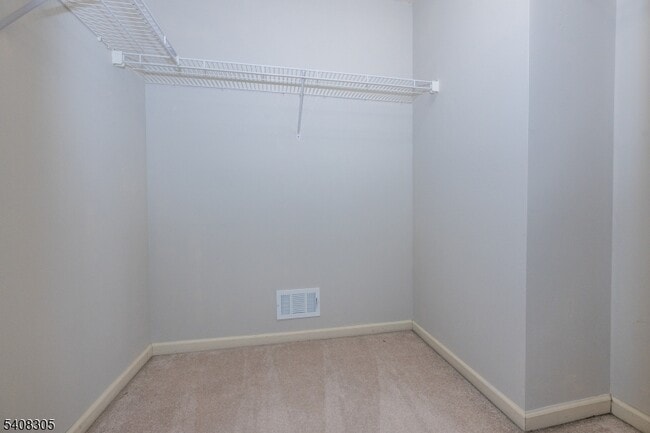 Building Photo - 63 Hickory Way