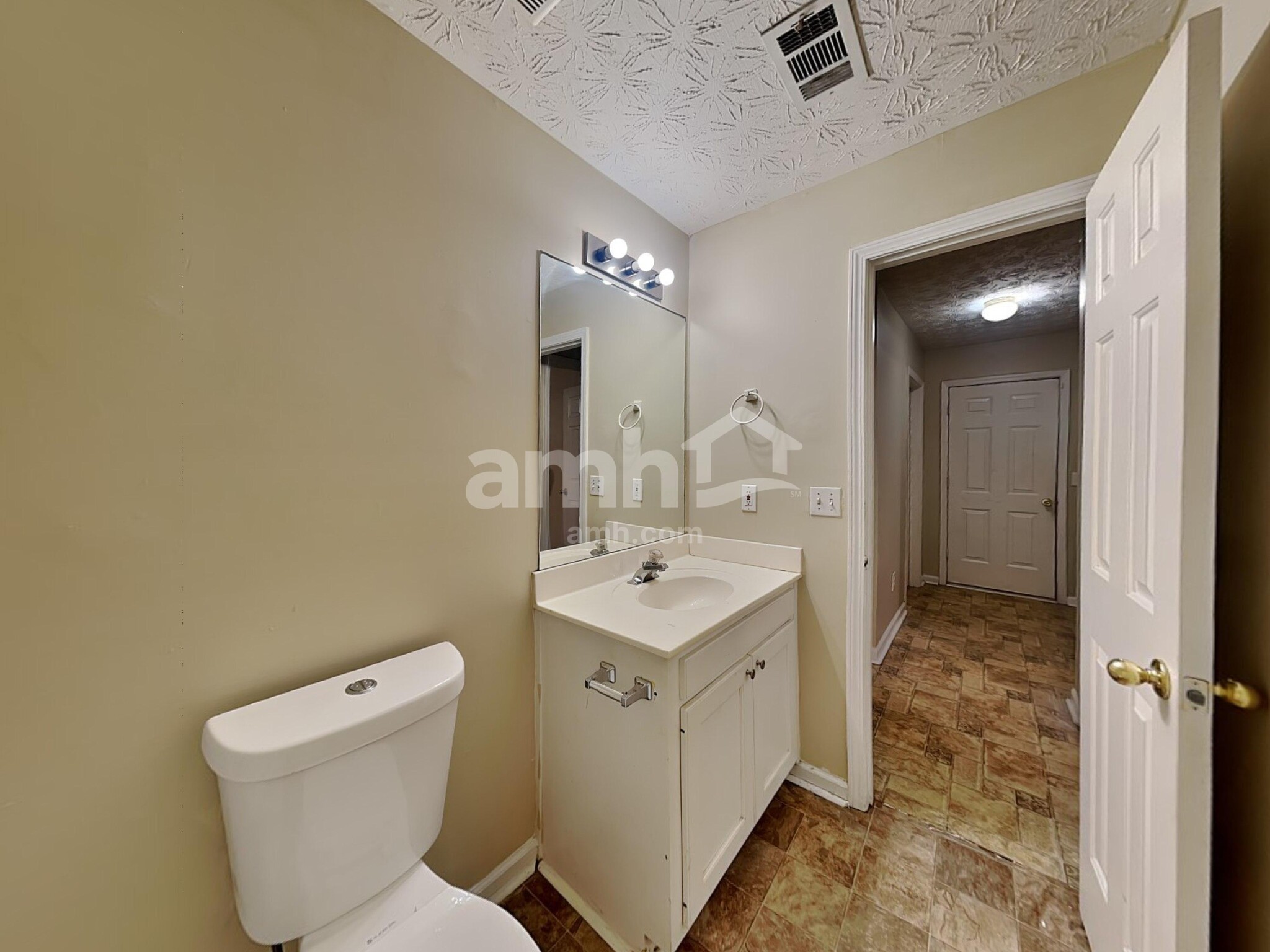 Building Photo - 2717 Oak Meadow Ln