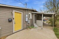 Building Photo - 1 Bed 1 Bath with TWO Bonus Rooms in Delmar Parkway!