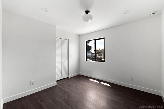 Building Photo - 2901 Webster Ave