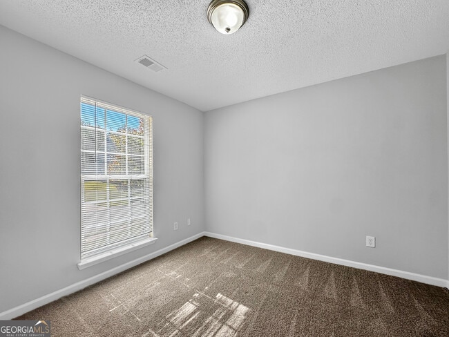 Building Photo - 261 Augusta Woods Dr
