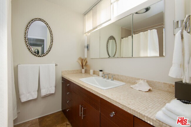 Building Photo - 18063 W Coastline Dr
