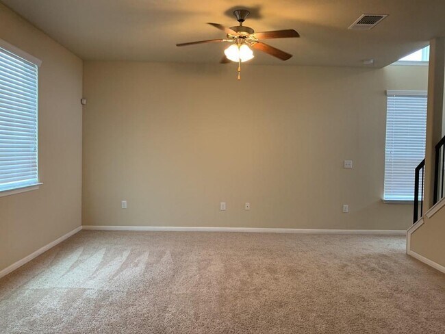 Building Photo - 109 Sabine River Dr