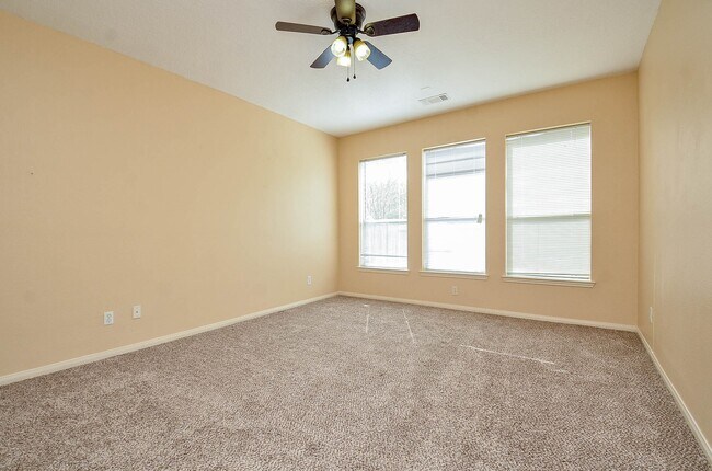 Building Photo - 5439 Santa Chase Ln