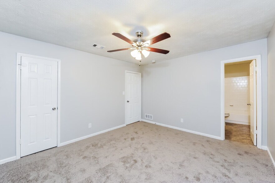 Building Photo - 3608 Mansfield Ln