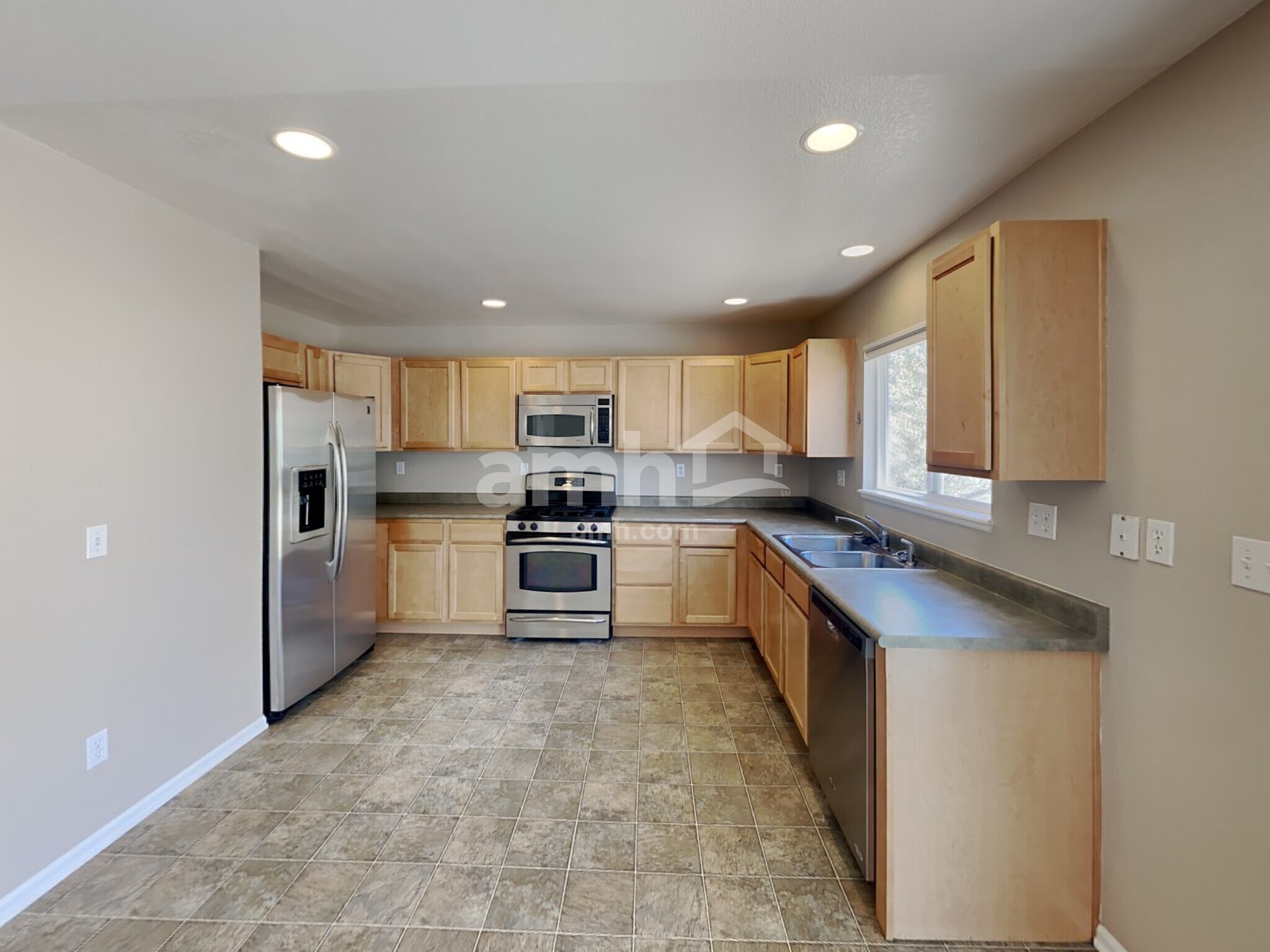 Building Photo - 11549 Black Maple Ln