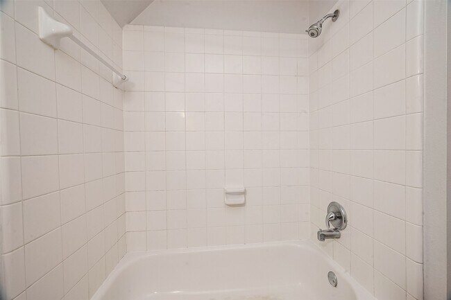 Building Photo - 2810 Austin St