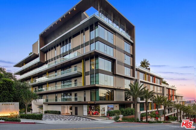 Building Photo - 8420 Sunset Blvd