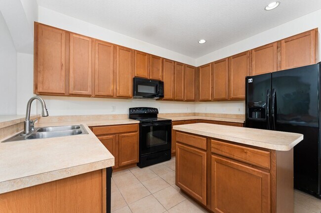 Building Photo - Nice 3/2.5 Townhouse in Enclave at Moss Pa...