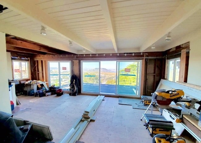 living room open area and view - 822 Humboldt Rd