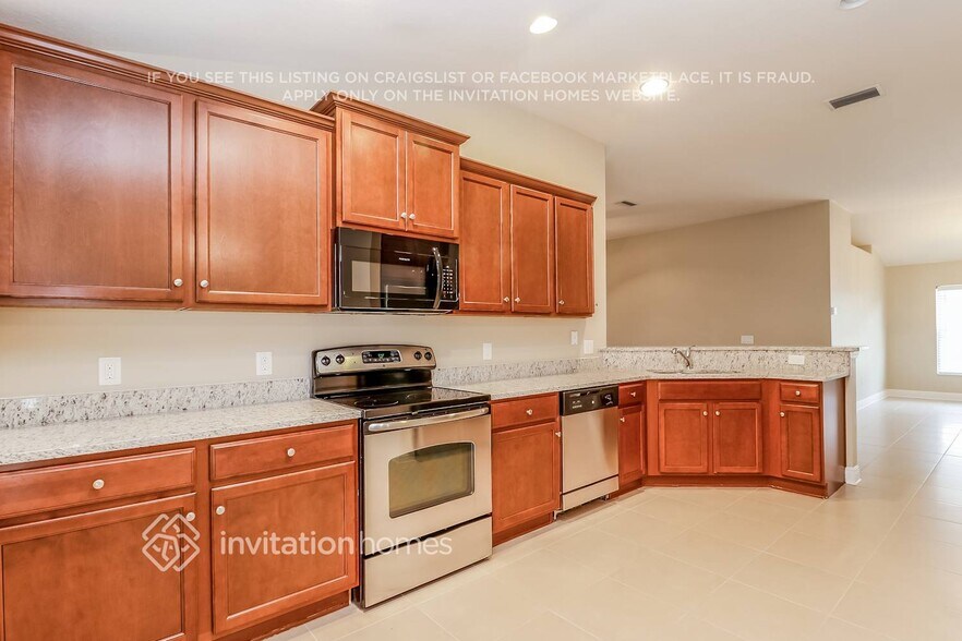 Building Photo - 9615 Jaybird Ln